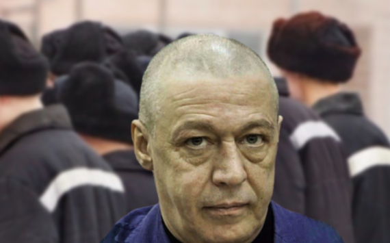 Адвокат: в колонии Михаил Ефремов стал тюремным авторитетом