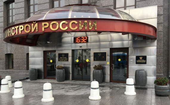 Минстрой: зарубежные лифты заменят на российские аналоги