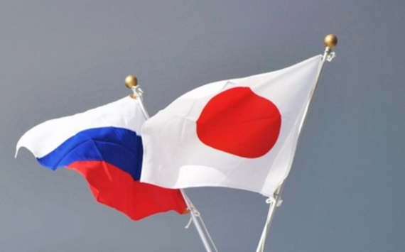 Японский министр призывает мир усилить санкции против России