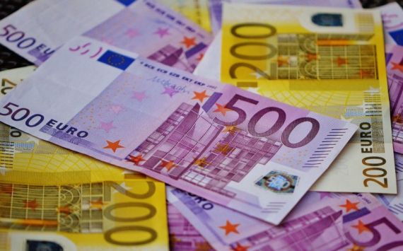 Экономист Хазин: Санкции против России отправят евро в «утиль» мировых валют