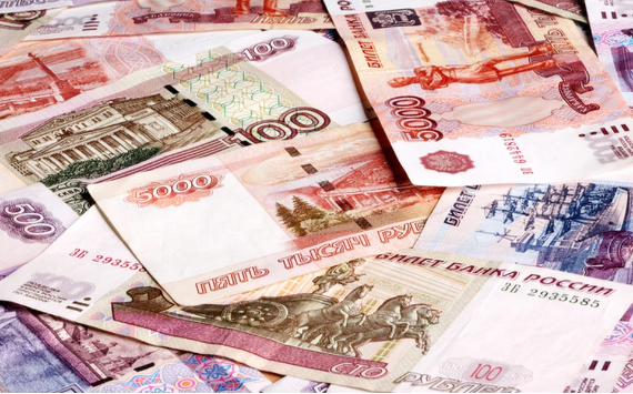 Россияне в среднем откладывают по 9 000 рублей в месяц от заработной платы