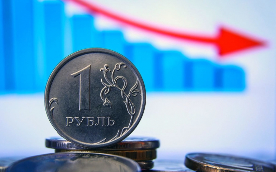 Почему рубль вновь утратил свои позиции на фоне других валют