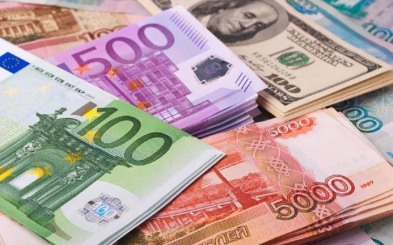 Центральный Банк отменил ограничение на продажу долларов и евро