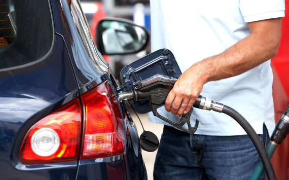 Биржевые цены на бензин уменьшились на 10-11%