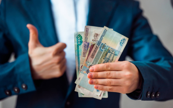 Депутаты одобрили увеличение минимальных зарплат работников в России