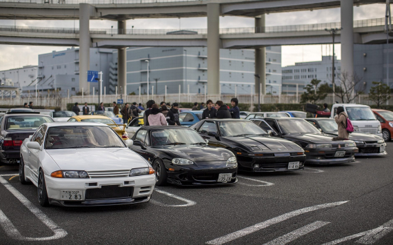 Поставки автомобилей из Японии снова достигли досанкционного уровня