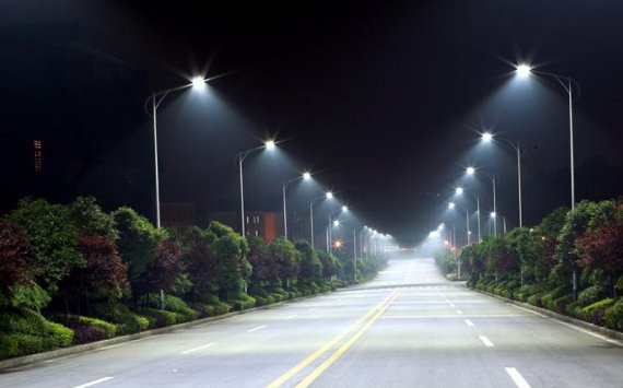 В Подмосковье до конца года осветят около 200 километров дорог‍