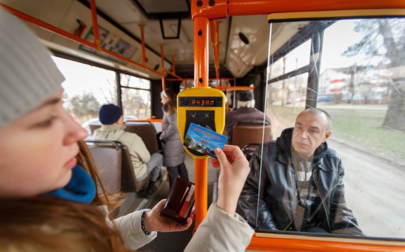 Безналичную оплату проезда введут по всей Ростовской области до 2020 года