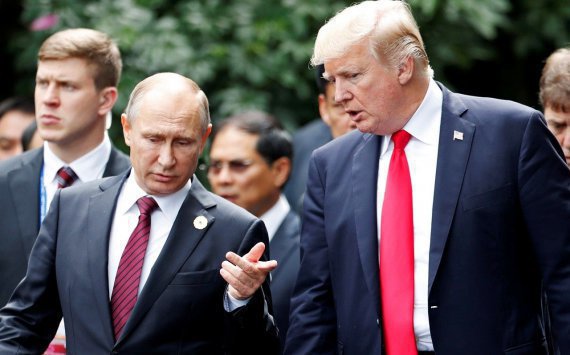Трамп поздравил Путина с вступлением в должность 
