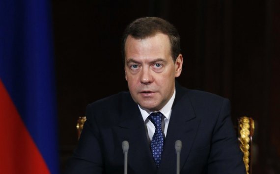 Медведев поручил найти деньги для реализации «майских указов» президента 
