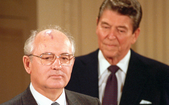 Стас Намин снимет кино о переговорах Горбачёва и Рейгана в Рейкьявике