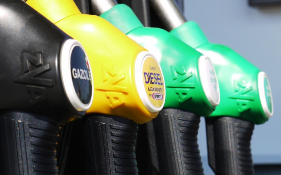 В России впервые с августа цены на бензин пошли на снижение