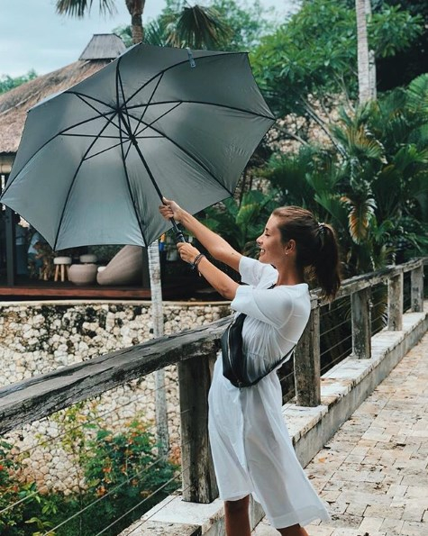 Кети Топурия показала фанатам сексуальный снимок с Бали