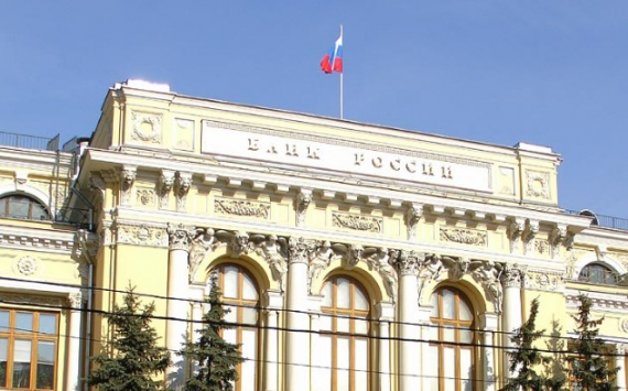 Банковские клиенты в 2018 году нелегально обналичили 177 млрд рублей