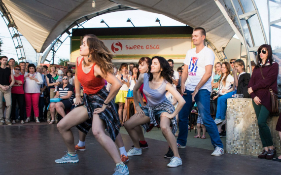 Москва замахнулась на рекорд Гиннеса в исполнении латиноамериканских танцев 