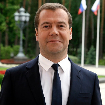Биография Дмитрия Анатольевича Медведева на Википедии