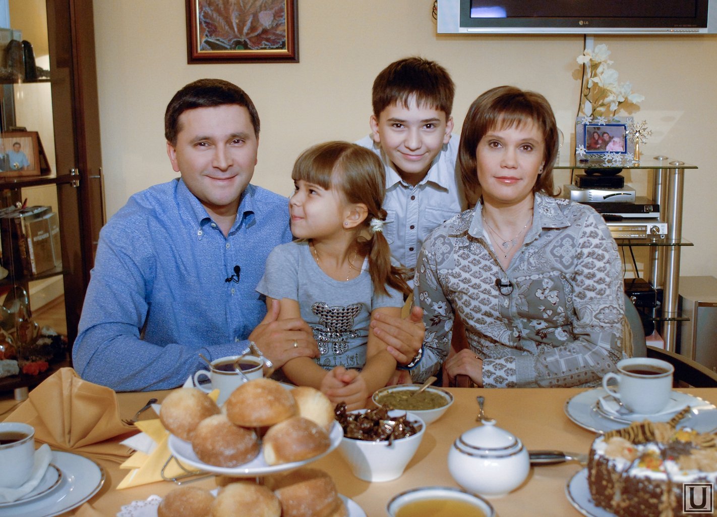 Губернатор ЯНАО Дмитрий Кобылкин с семьей